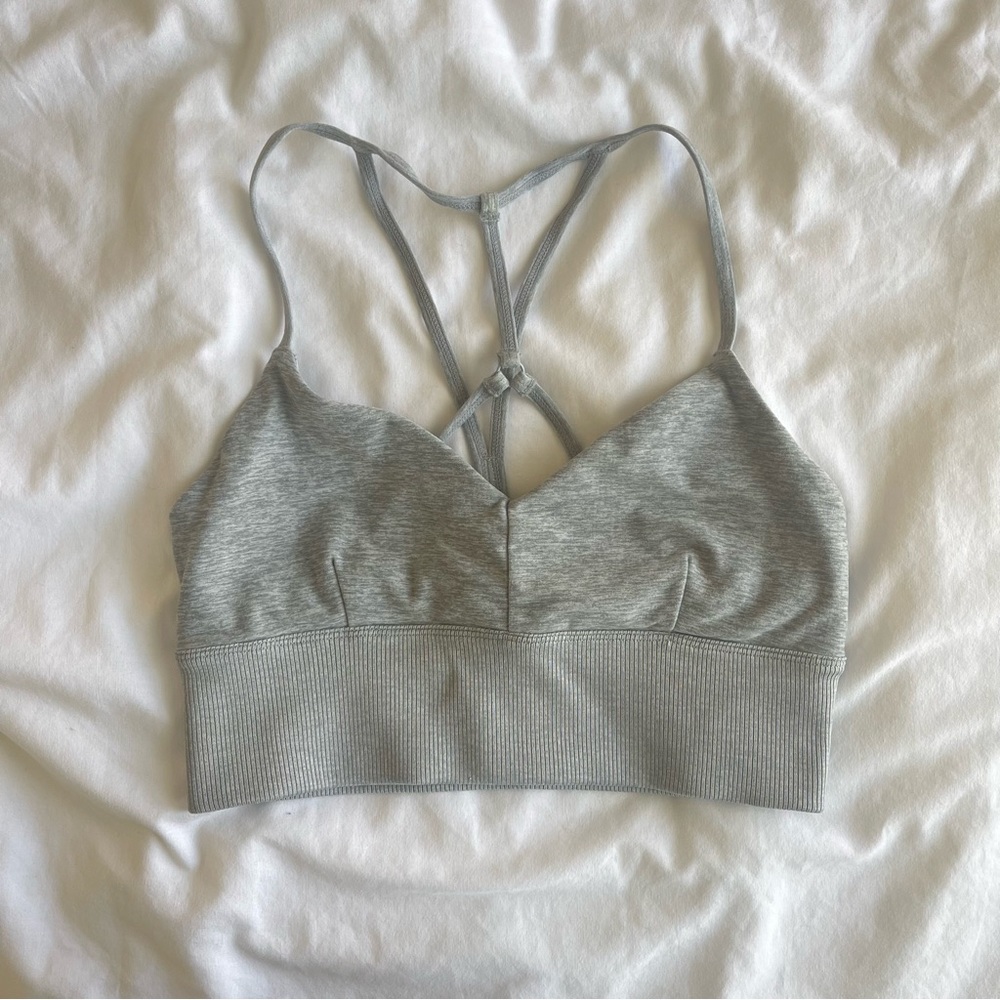 Alo Yoga Alosoft Lavish Bra in Athletic Heather Grey